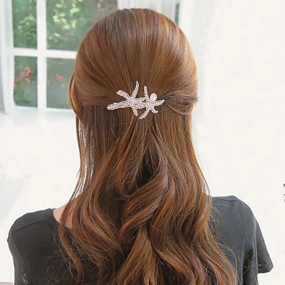 Silver Rhinestone Starfish Hair Clip - Picture 5 of 5